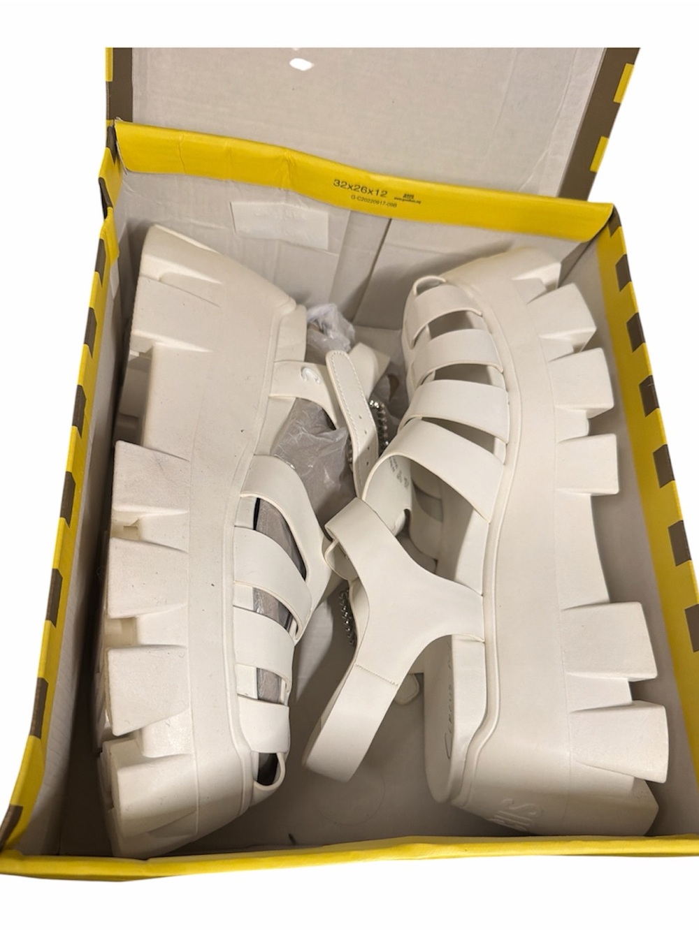 Circus by Sam Edelman White Chunky Platform Gladiator Sandals